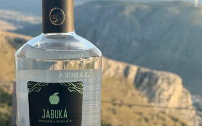 Rakija Stršljen i planinarenje: Spoj tradicije i avanture